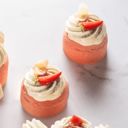 Pavlova Fraise-Rhubarbe.