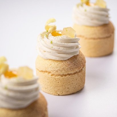 Pavlova Poire-Tonka.